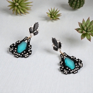 Masyvūs auskarai ,,Kristalas"